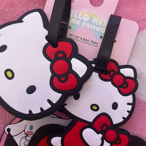 BOGO Hello Kitty Bag Tags - Red and White - Picture 2 of 4